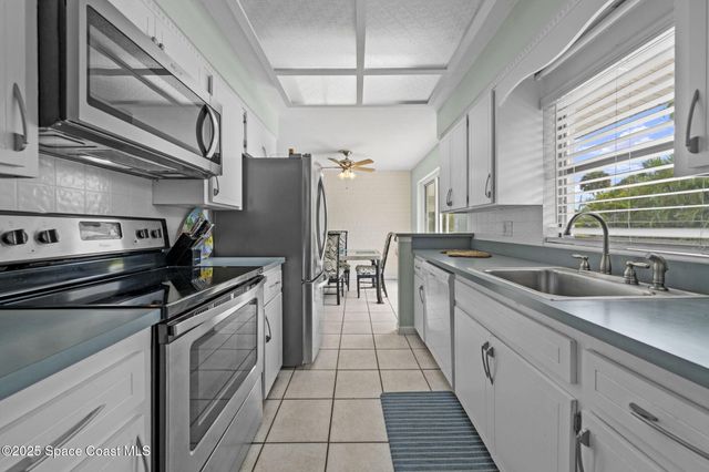 2005 Plumosa Way, Indialantic, FL 32903