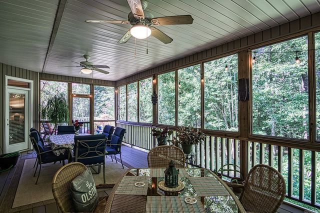 16 Sabiote Way, Hot Springs Village, AR 71909