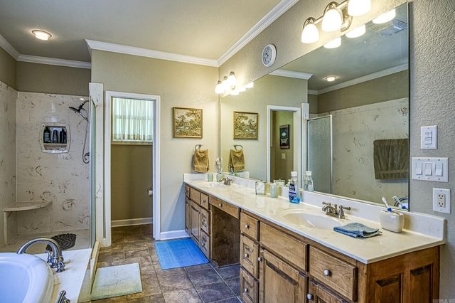 16 Sabiote Way, Hot Springs Village, AR 71909