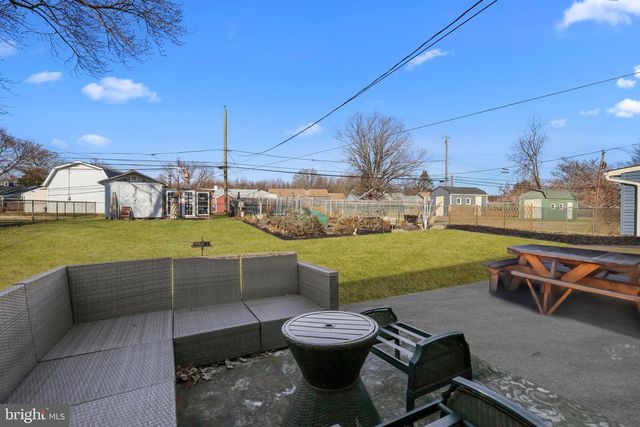 673 TRENTON RD, Fairless Hills, PA 19030