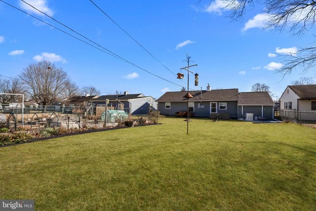 673 TRENTON RD, Fairless Hills, PA 19030