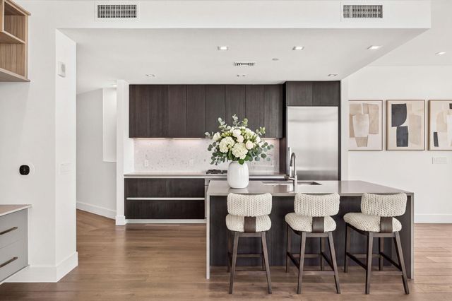 501 West Ave 1504, Austin, TX 78701