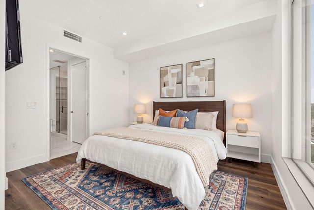 501 West Ave 1504, Austin, TX 78701