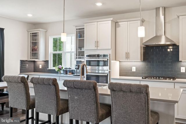 2114 WHITHORN HL, Jeffersonton, VA 22724