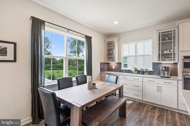 2114 WHITHORN HL, Jeffersonton, VA 22724