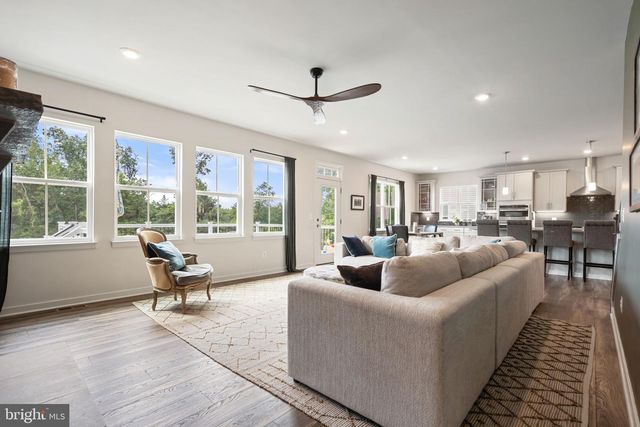 2114 WHITHORN HL, Jeffersonton, VA 22724