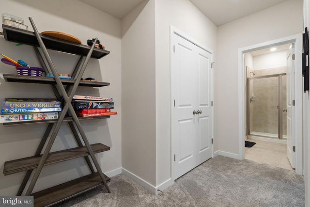 2114 WHITHORN HL, Jeffersonton, VA 22724