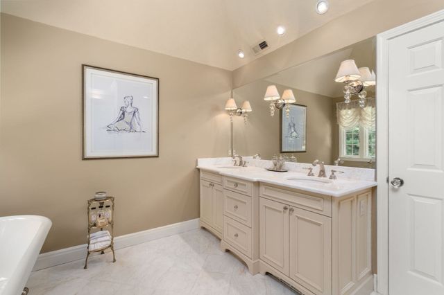 11 Brewer Drive, Westborough, MA 01581
