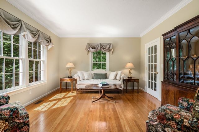 11 Brewer Drive, Westborough, MA 01581
