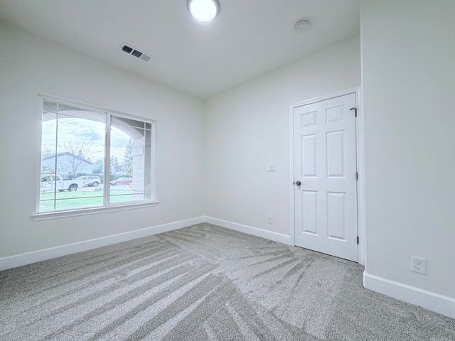 4330 E College Avenue, Visalia, CA 93292