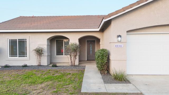 4330 E College Avenue, Visalia, CA 93292