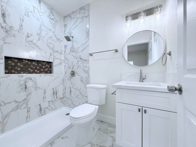 4330 E College Avenue, Visalia, CA 93292