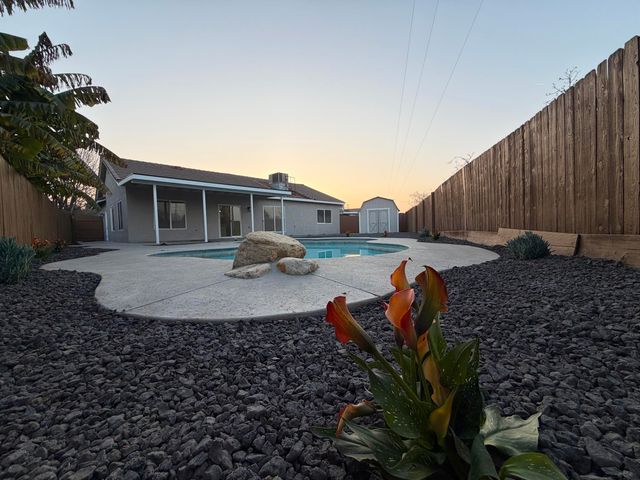 4330 E College Avenue, Visalia, CA 93292