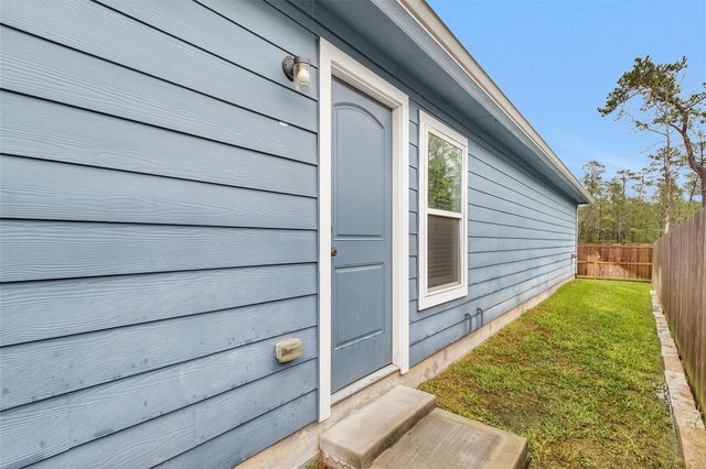 26698 Pools Creek Drive, Huntsville, TX 77320