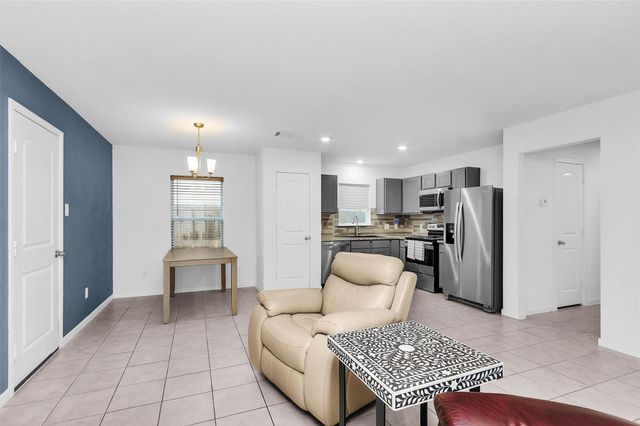 26698 Pools Creek Drive, Huntsville, TX 77320