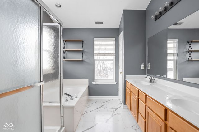 2048 Whitetail Court, Avon, IN 46123