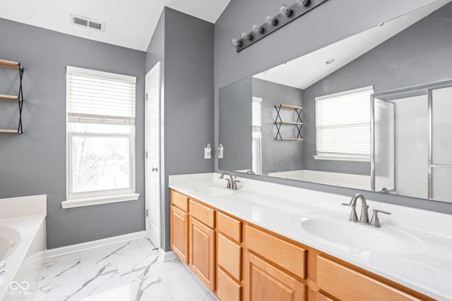 2048 Whitetail Court, Avon, IN 46123