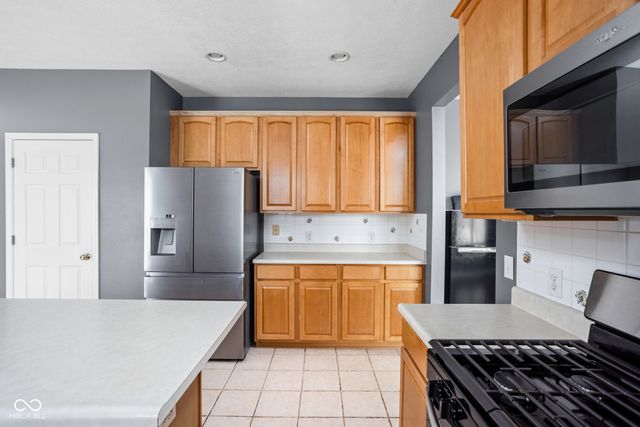 2048 Whitetail Court, Avon, IN 46123