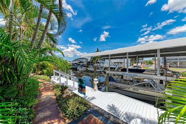 4527 BLUE MARLIN DRIVE, Bradenton, FL 34208