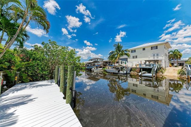 4527 BLUE MARLIN DRIVE, Bradenton, FL 34208