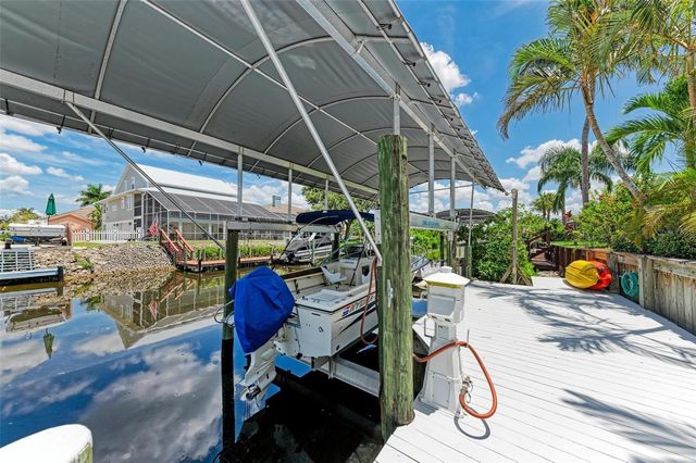 4527 BLUE MARLIN DRIVE, Bradenton, FL 34208