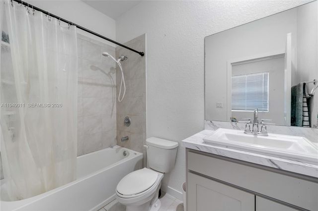 540 NE 5th Ln, Florida City, FL 33034