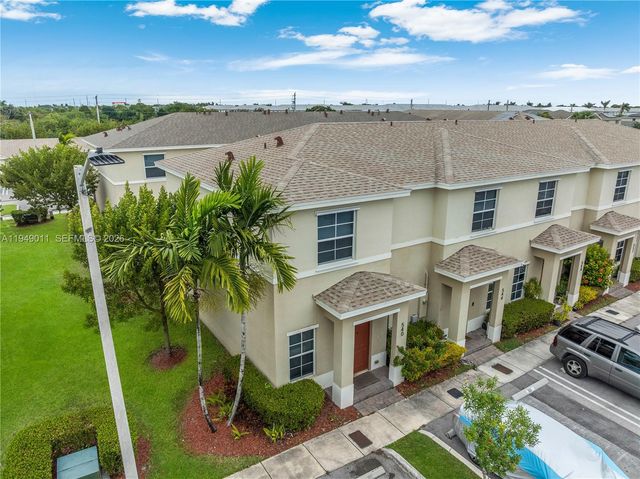 540 NE 5th Ln, Florida City, FL 33034