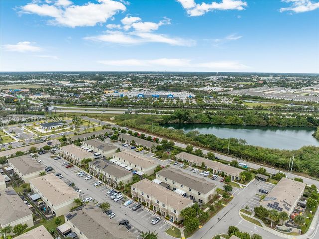 540 NE 5th Ln, Florida City, FL 33034