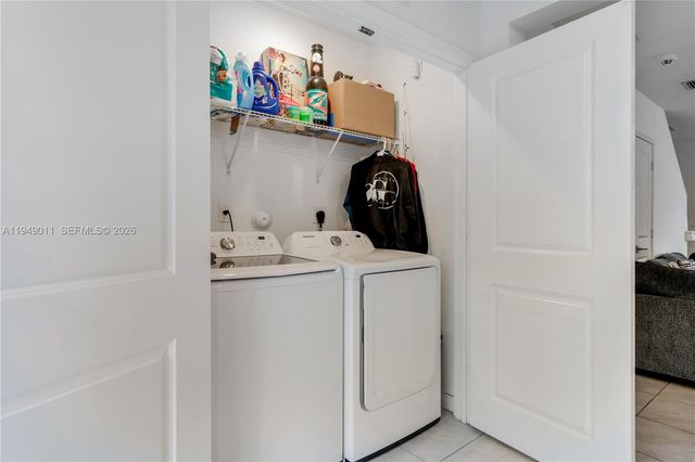 540 NE 5th Ln, Florida City, FL 33034