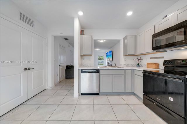 540 NE 5th Ln, Florida City, FL 33034