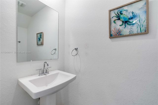 540 NE 5th Ln, Florida City, FL 33034