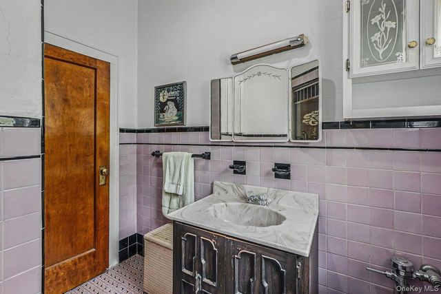 2117 Hazen Street, East Elmhurst, NY 11370