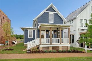 66 Center Lane N, Carlton Landing, OK 74432