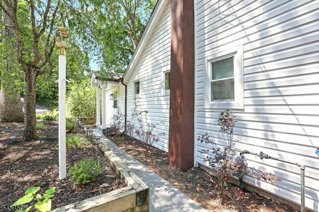 74 Leather Stocking Path, Lincoln Park Boro, NJ 07035