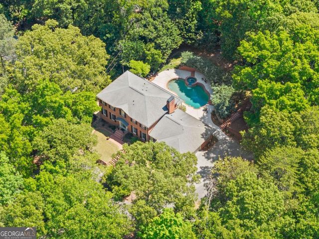 1812 Valley Road NE, Gainesville, GA 30501