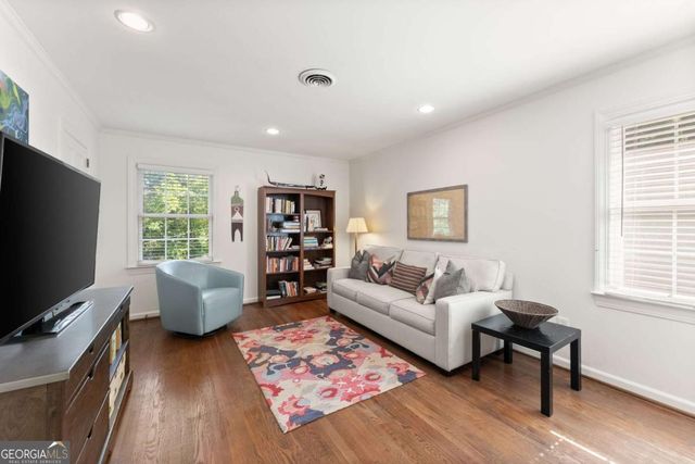 1812 Valley Road NE, Gainesville, GA 30501