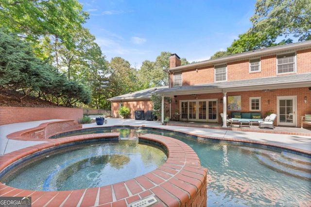 1812 Valley Road NE, Gainesville, GA 30501