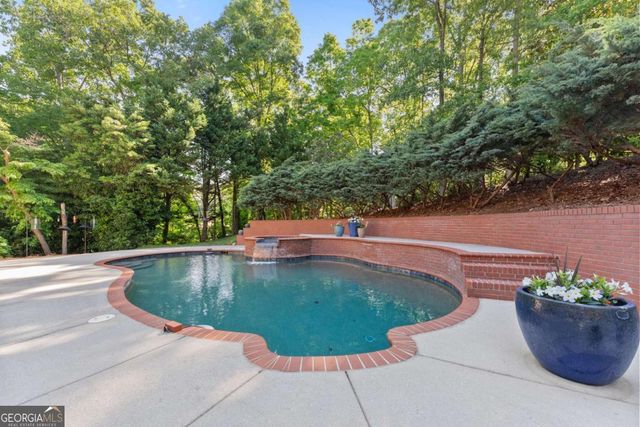 1812 Valley Road NE, Gainesville, GA 30501