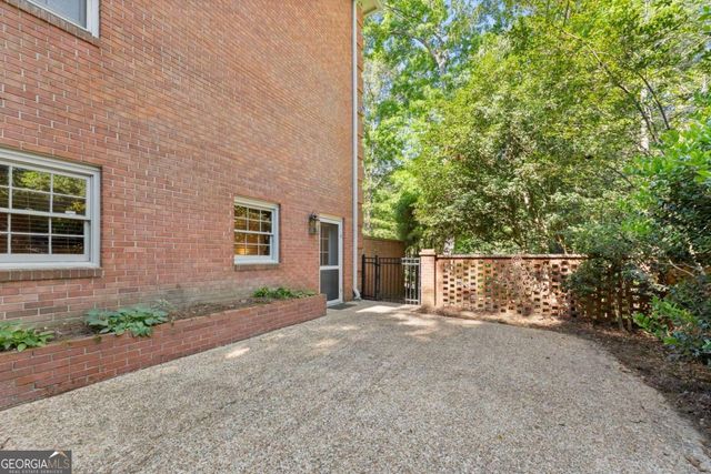 1812 Valley Road NE, Gainesville, GA 30501