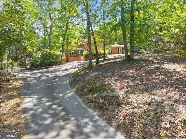1812 Valley Road NE, Gainesville, GA 30501