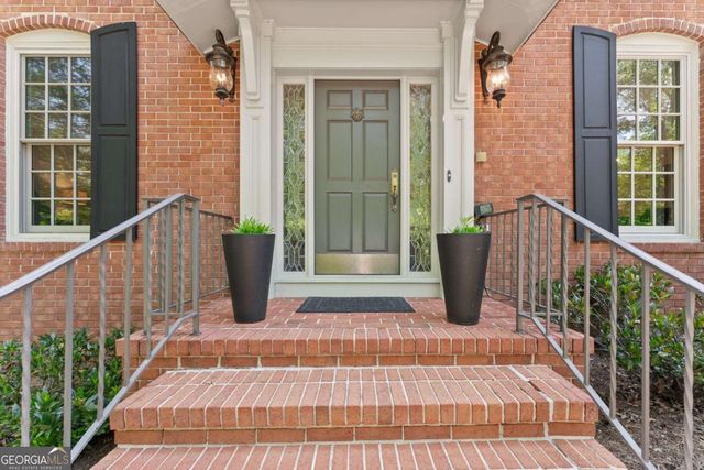 1812 Valley Road NE, Gainesville, GA 30501