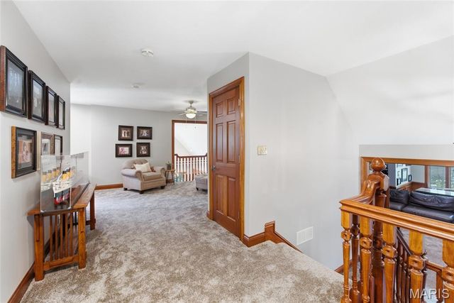 1109 N Oxfordshire Lane, Edwardsville, IL 62025