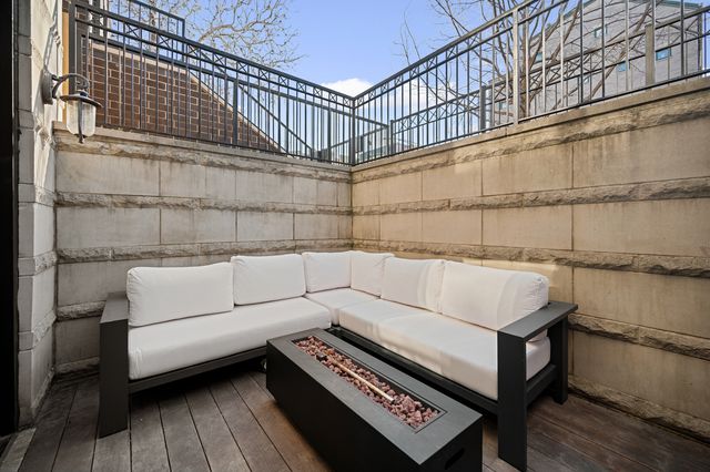 849 N Paulina Street 1, Chicago, IL 60622