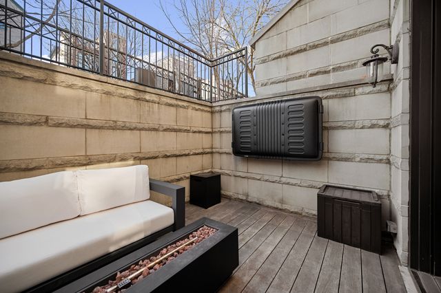 849 N Paulina Street 1, Chicago, IL 60622