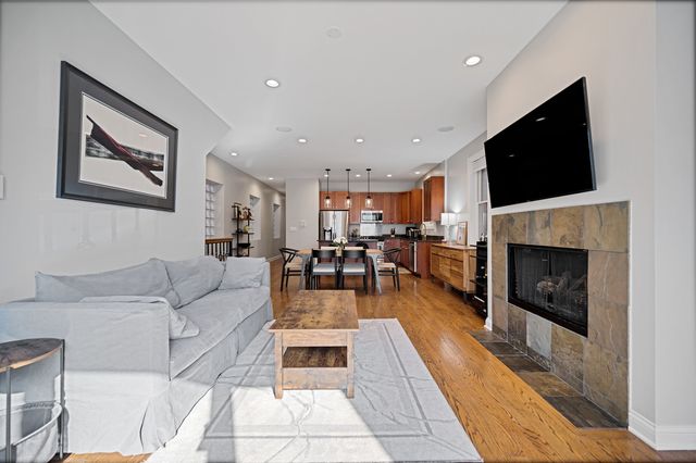 849 N Paulina Street 1, Chicago, IL 60622