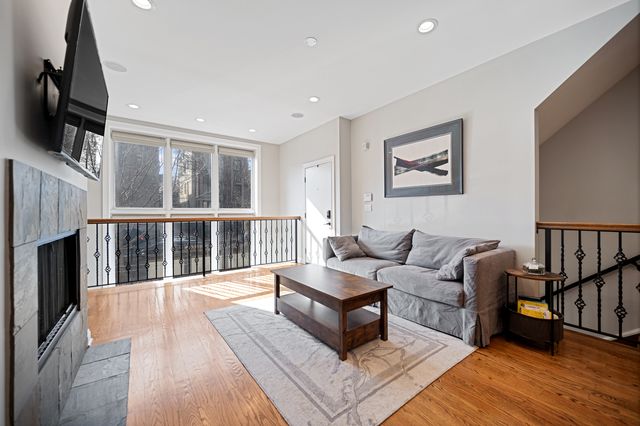 849 N Paulina Street 1, Chicago, IL 60622