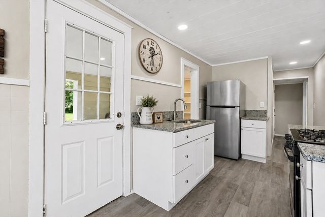 150 Ferry Street, South Hadley, MA 01075