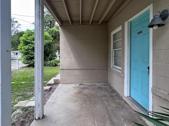 1122 NW 4TH AVENUE, Gainesville, FL 32601