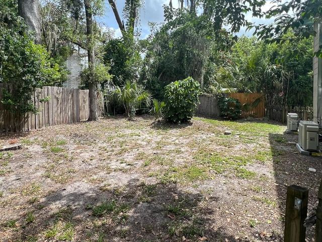 1122 NW 4TH AVENUE, Gainesville, FL 32601