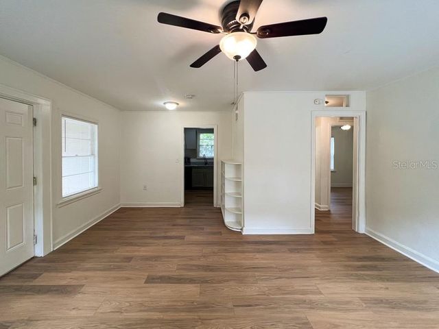 1122 NW 4TH AVENUE, Gainesville, FL 32601